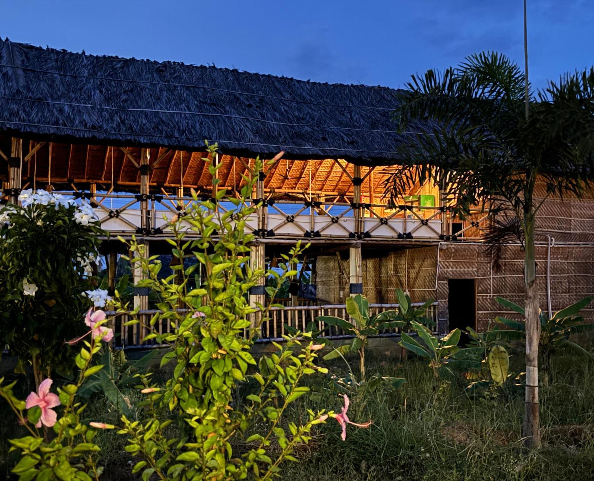 Mowgli'S Cafe Hampi & Guest House المظهر الخارجي الصورة