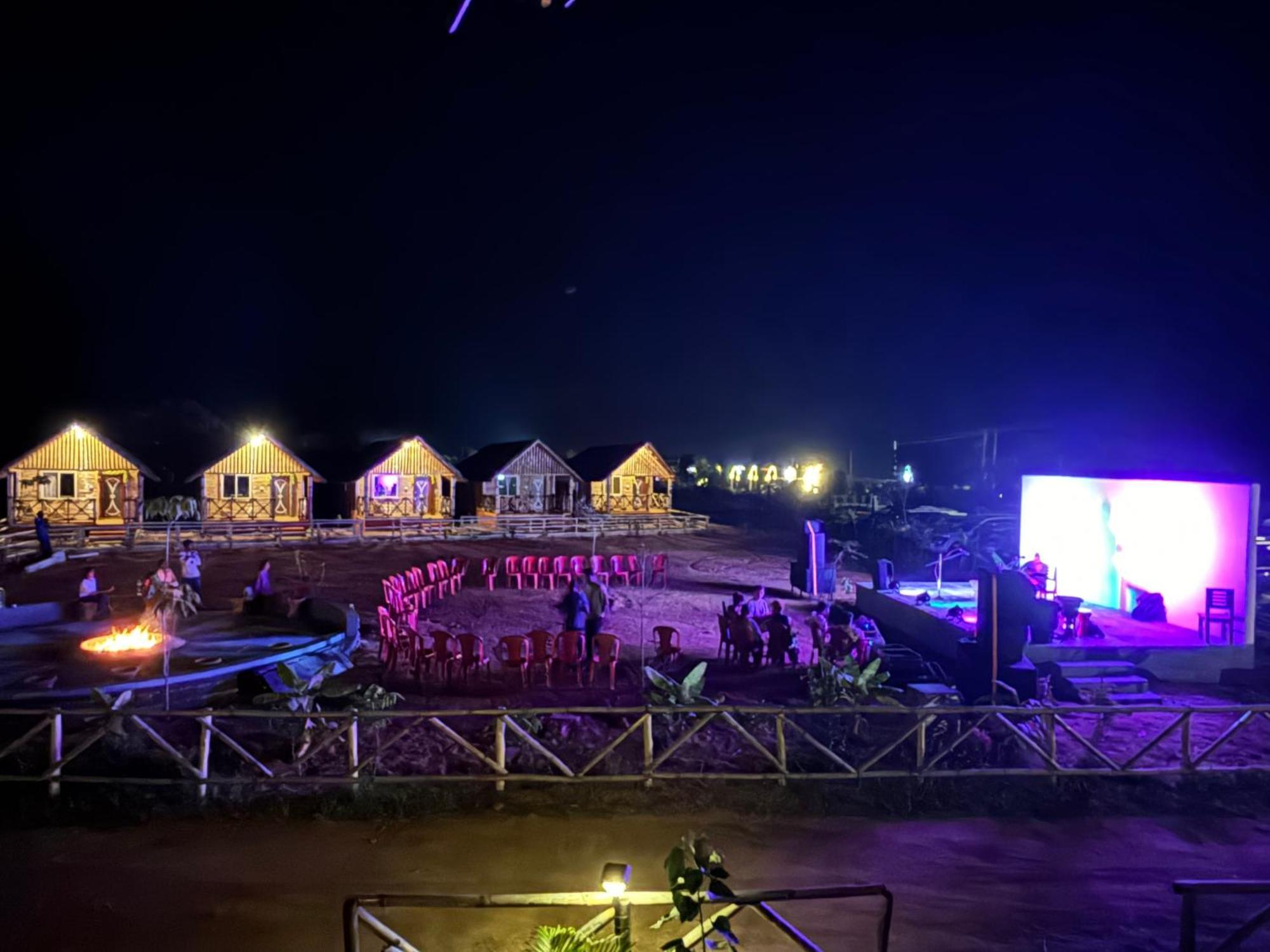 Mowgli'S Cafe Hampi & Guest House المظهر الخارجي الصورة