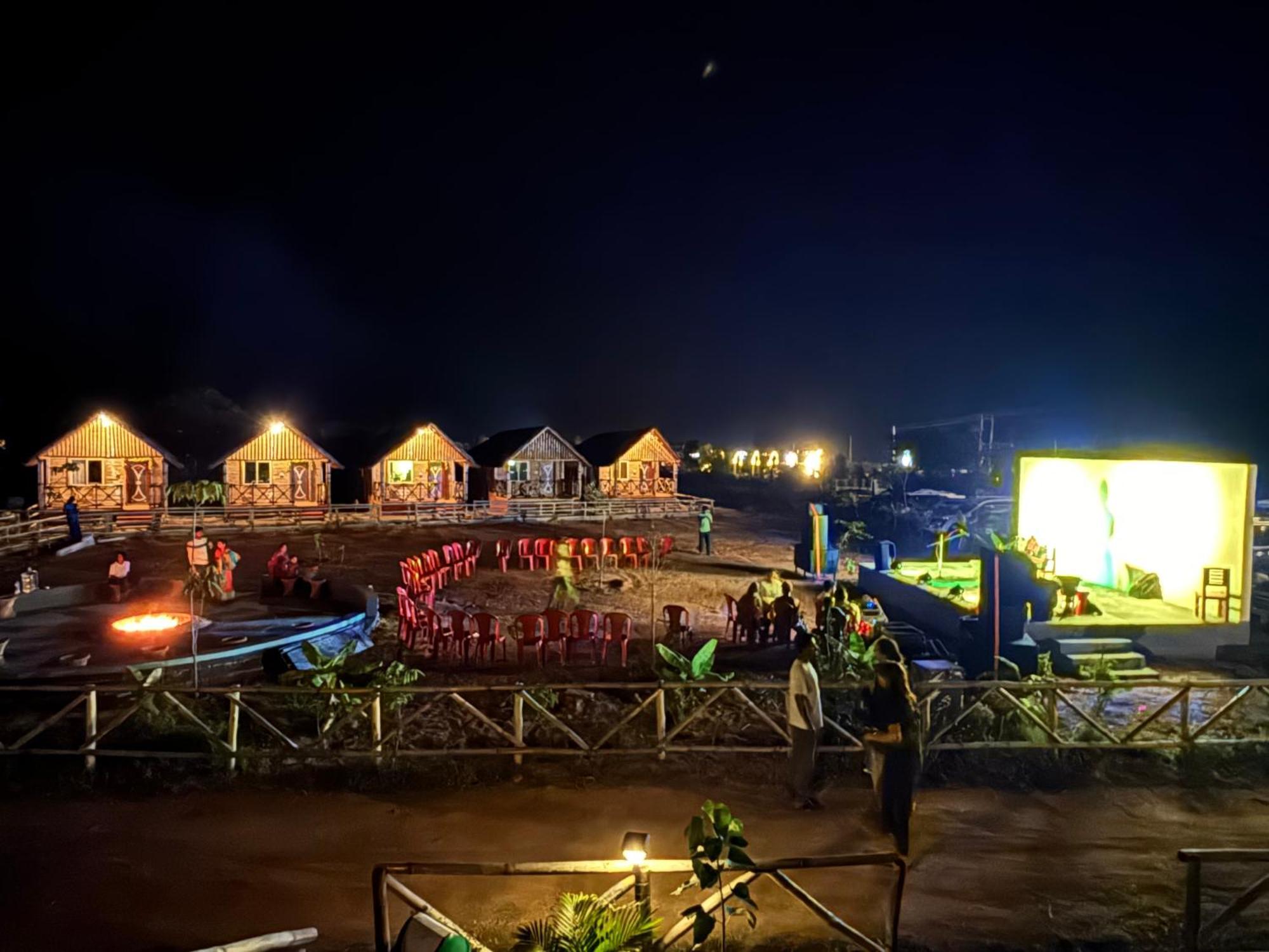 Mowgli'S Cafe Hampi & Guest House المظهر الخارجي الصورة